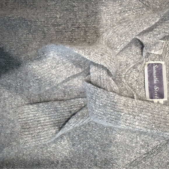 Samantha Starr Vintage
Angora Silk Blend Gray Knit Sweater - Picture 2 of 15